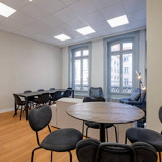 Espace indépendant 155 m² 21 postes Location bureau Place de la Bourse Lyon 69002 - photo 8